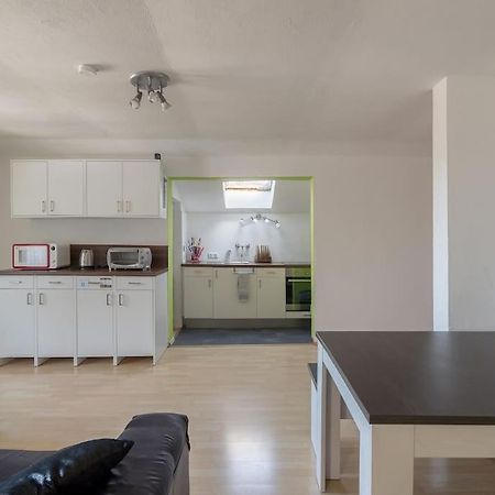 Lovely Spacious 3Room Loft Under Roof-100M2-Touristarea Rauth Kültér fotó