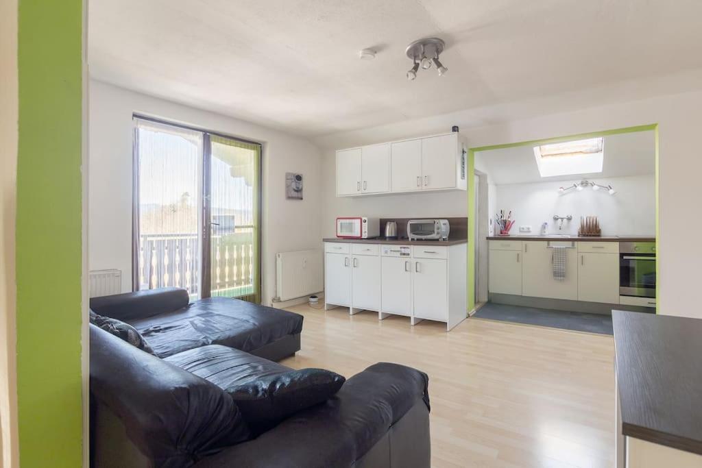 Lovely Spacious 3Room Loft Under Roof-100M2-Touristarea Rauth Kültér fotó